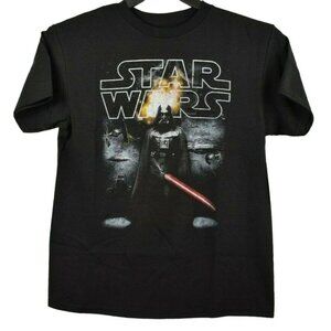 Mad Engine Boys 12 to 14 Star Wars Darth Vader Lightsaber Graphic Black T Shirt